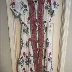 EUC Victoria Dunn Floral Maxi Dress